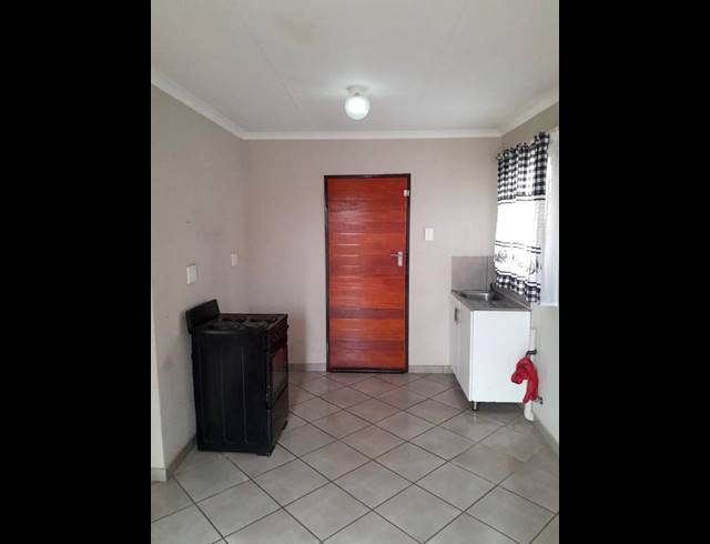 2 BEDROOM HOUSE FOR SALE IN WILFORDON